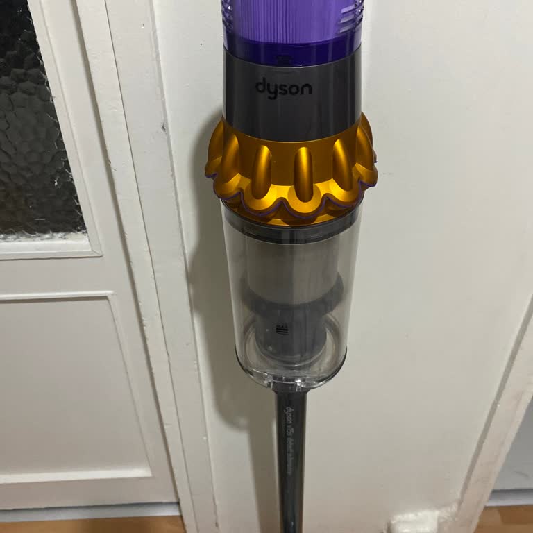 Dyson Dikey Süpürge Tekrar Servis Sonrası Çekim Gücü Düşük, Değişim İstiyorum