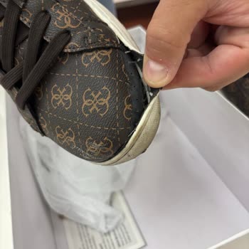 Guess Sneaker Ayakkabısında Açılma Sorunu Ve Ücret İadesi Talebi
