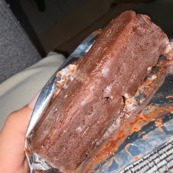 A101 Mağazasından Satın Alınan Eti Karam Çikolatasının Kötü Koku Ve Pütür Dokusundan İade Talebi