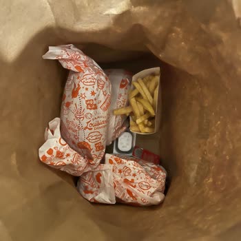 Popeyes Kale Şubesinde Tekrarlanan Eksik Ürün Ve Yetersiz İade Sorunu