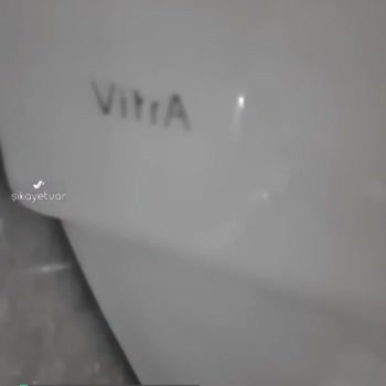 Vitra Klozet Kapağı Menteşesi Kırık