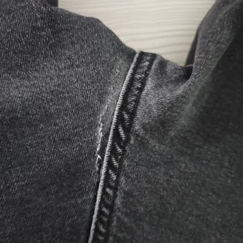 Mavi Kot Pantolonlarda Tekrarlayan Yırtılma Ve Değişim Talebi