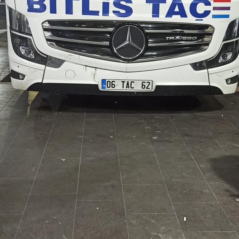 Şoförün Otobüste Sigara İçmesi Yolculuk Konforunu Bozdu