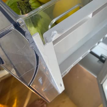 Samsung Buzdolabında Plastik Aksamların Erken Kırılması Ve Kalite Sorunu