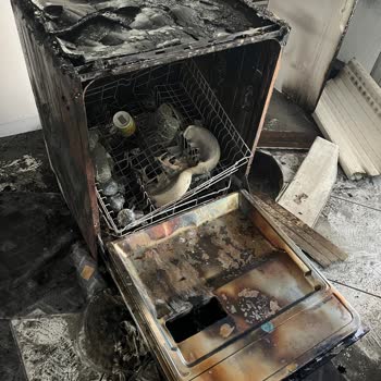Beko Bulaşık Makinesinin Yangını Evimizi Yıktı Ve Şirket Sorumluluğu Reddetti