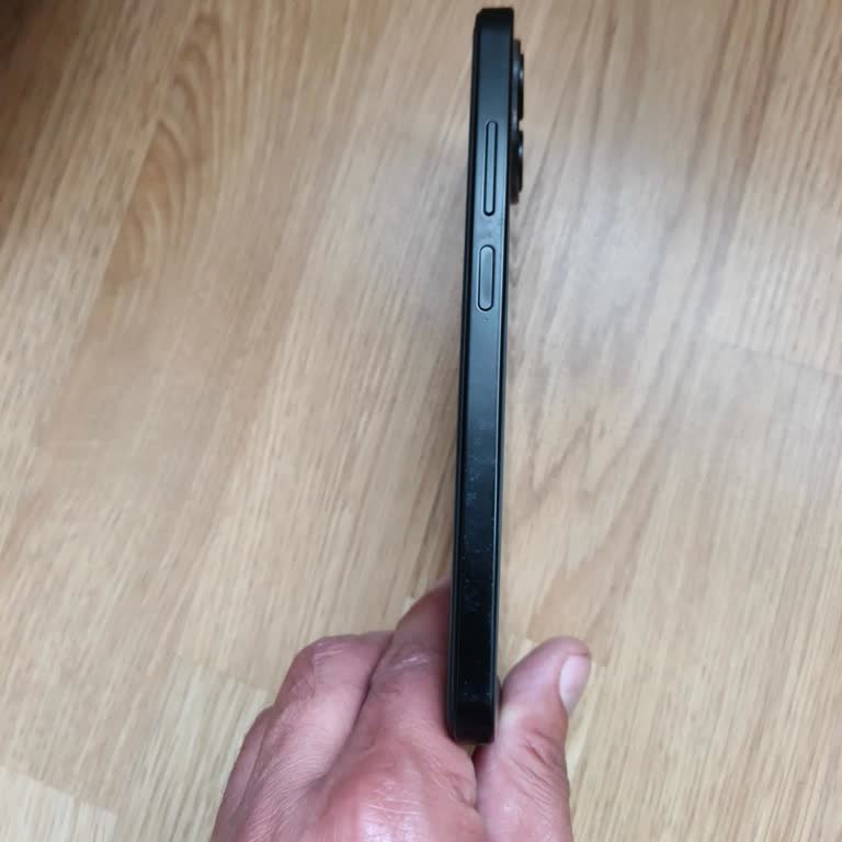 Bataryası Şişen Reeder Telefonu Güvenlik Riski Nedeniyle Acil Değişim Talebi