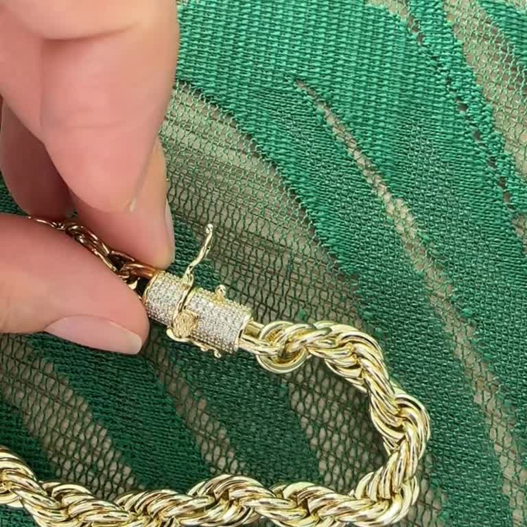 Soli Jewelry Hatalı Bileklik Ve Ücretsiz Değişim Talebi İçin Kargo Ücretini Şirket Ödemeli