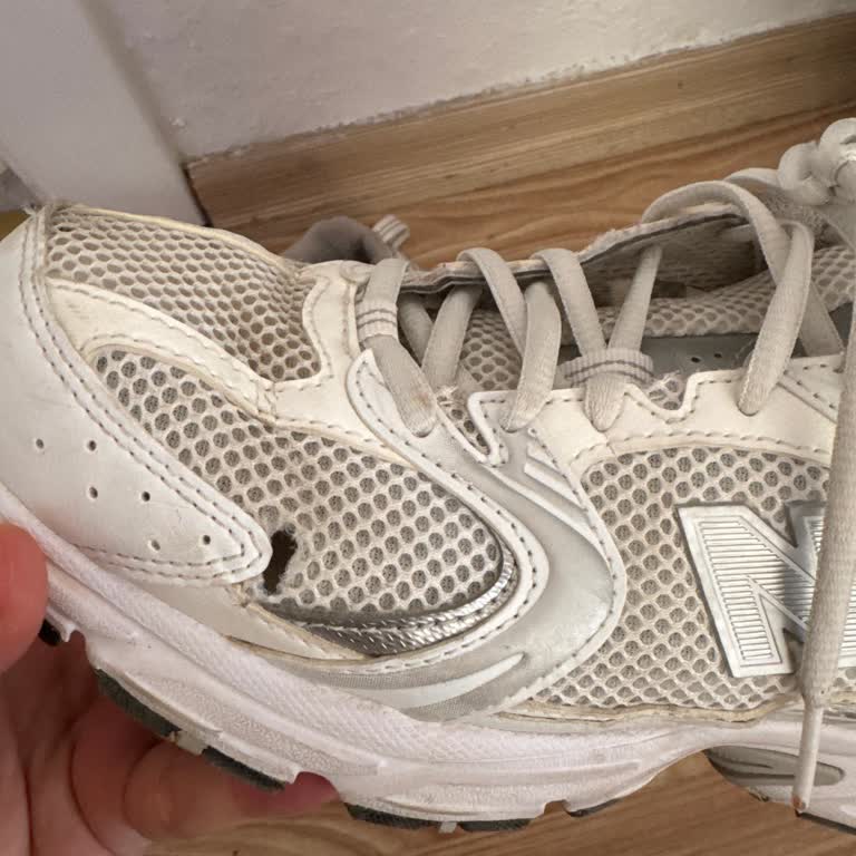 New Balance İstinye Mağazasında Alınan Ayakkabının 5 Ayda Yırtılması Ve Garanti Talebi