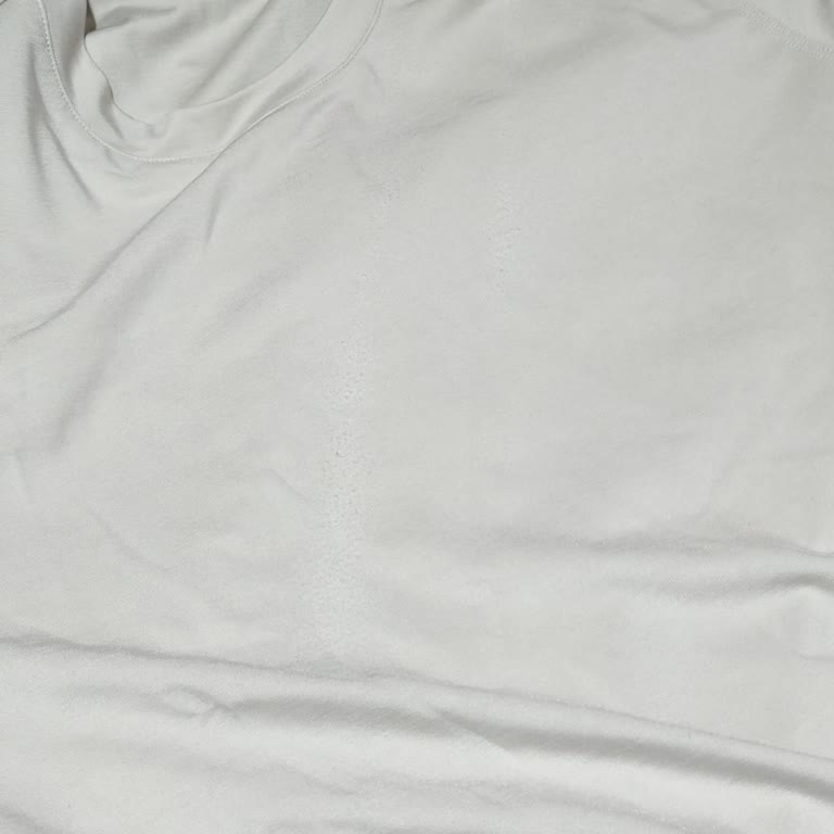 Ramsey T-shirtlerde Emniyet Kemerinden Kaynaklanan Aşırı Tüylenme Ve İade Reddi