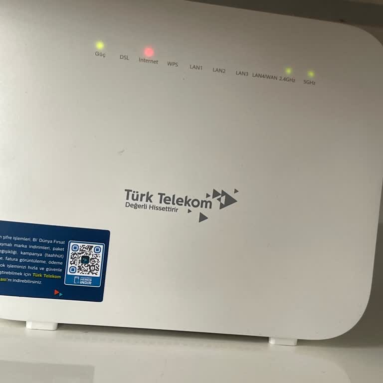 Bir Aylık İnternetsiz Kalma Ve Yanıltıcı SMS'lerle Maddi Zarar