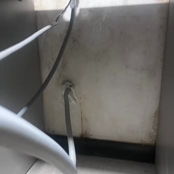 Kurulum Hatası Nedeniyle Çamaşır Makinesi Sızıntısı Ve Duvar Hasarı Tazmin Talebi