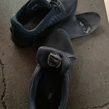 Hummel Ayakkabısının İç Astarı Bir Buçuk Ayda Parçalandı: İade Ve Değişim Talebi