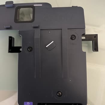 Orijinal Olmayan Tablet Tutucu Parçası Ve Şirketin Destek Eksikliği