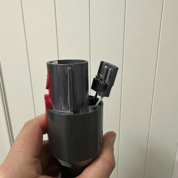 Dyson V15S Detect Submarine Süpürge Parçası Kırıldı Garanti Kapsamında Ücretsiz Değişim Talebi