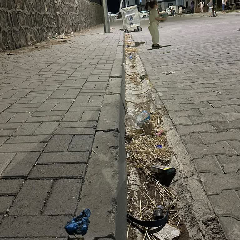 TOKİ Site Yönetiminde Temizlik Ve Sıcak Su Kesintileri Mağduriyet Yaratıyor