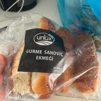 BİM Unlüx Ekmekte İplik Bulunması Sağlık Ve Güven Sorununa Dönüştü