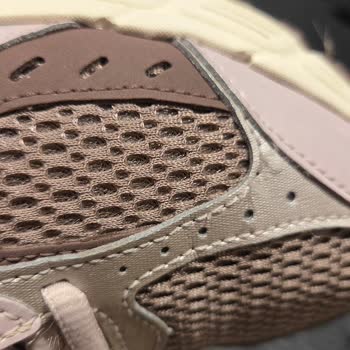 Deichmann’da Tek Kullanımda Açılan Nike Ayakkabısı - Üretim Hatası Reddedildi