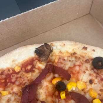 Mantar Alerjisi Nedeniyle Yanlış Pizza Ve Geciken Soğuk Teslimat
