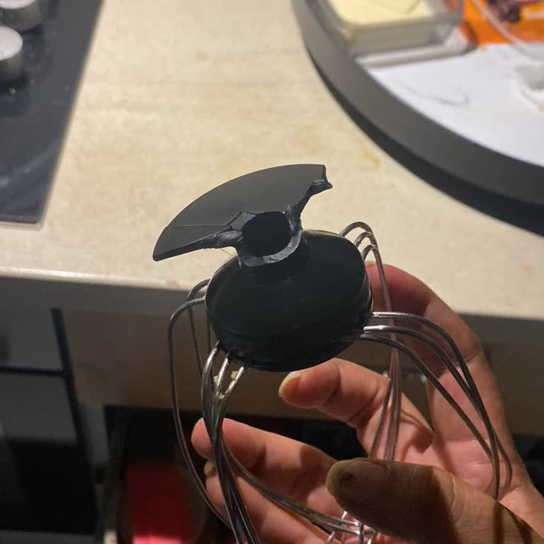 Balon Çırpıcı Aparatı Kırıldı, Garanti Kapsamında Yedek Parça Sunulmadı