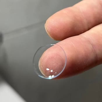 Biofinity Lensinin Beş Gün Sonra Yırtılması Ve Yanıtsız Müşteri Hizmetleri