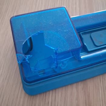 Garanti Altındaki Philips Süpürge Su Tankı Kapağı Kırıldı Ve Destek Yanıt Vermedi