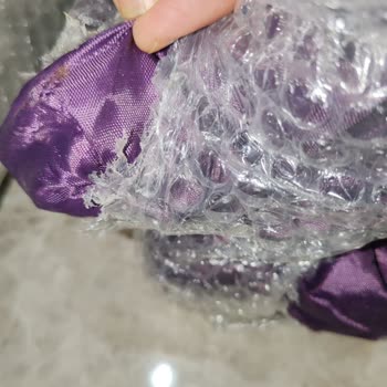 Kötü Paketleme Ve Kargo Hasarı Nedeniyle Zarar Görmüş Sandalyeler