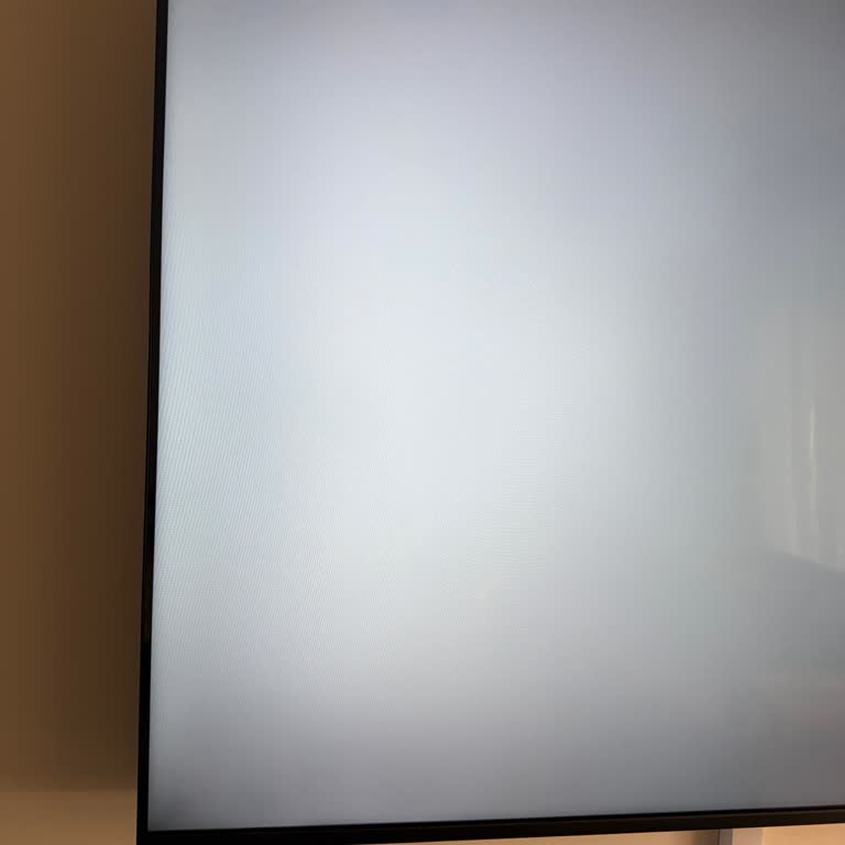 Köşe Ve Kenarlardaki Kararmalar Nedeniyle Televizyonun Değiştirilmesi Talebi
