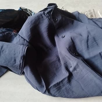 Yurtiçi Kargo'nun Hasarlı Teslimatı Ve Gömlekteki Yırtık