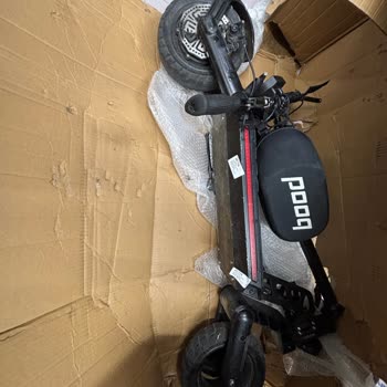 Media Markt'tan Servis Sonrası Scooter Hasarlı Ve Orijinal Kutu Olmadan Dönüyor