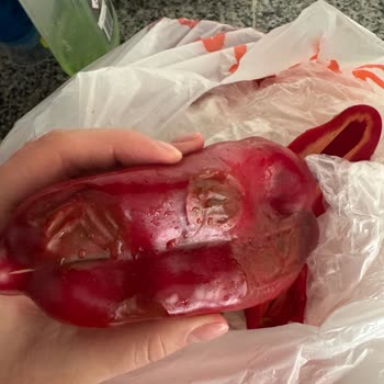 Migros Hemen Siparişindeki Kapya Biberlerin Çürüklüğü Ve Ücret İadesi Talebi