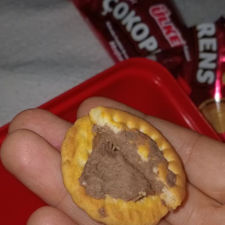 A101 Ülker Çokoprens Bisküvilerinde Donmuş Çikolata Ve Kırık Ürün Sorunu