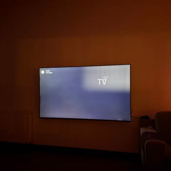 LG Televizyonda Işık Süzülmesi Ve Siyah Lekeler Nedeniyle İade Talebi