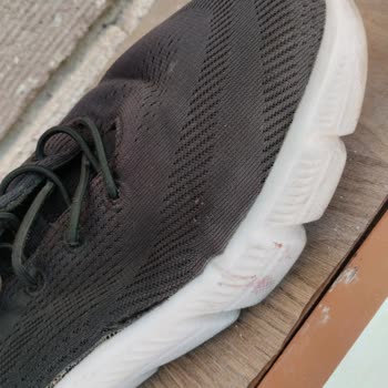 Deichmann Ayakkabısında Kısa Sürede Taban Yırtılması Ve Ürün Değişimi Talebi