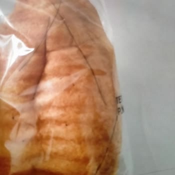 UNO Markasının Kruvasan Ürününde Siyah Yabancı Madde Ve Sağlık Riski