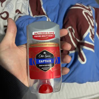 Old Spice Deodorantı Kıyafetlerimde Çıkarılamaz Sarı Lekelere Neden Oldu Ve 12.000 TL Zarar Verdi