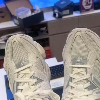 Sneaks Up Mağazasından Alınan New Balance Ayakkabıda Renk Ve Doku Farkı, Tekrar Reddi