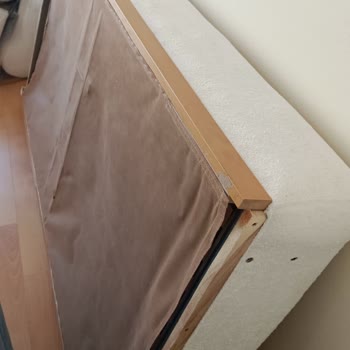 Kelebek Mobilya'dan Gelen Lekeli Koltuğun Değişimi Gecikiyor