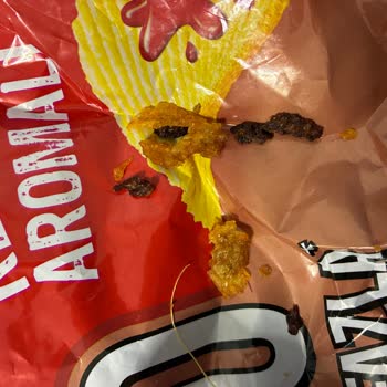 Ruffles Ketçaplı Cipste Yanmış Parçalar Ve Plastik Yabancı Madde Tespit Edildi