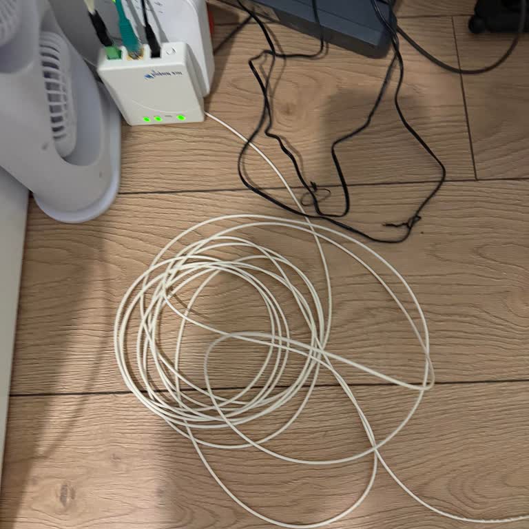 TTNET Kurulum Ekibi Kaba Davranışı Ve Modem Yanlış Yerleştirme Nedeniyle İptal Talebi
