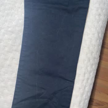 Mavi Mağazasında Alınan Kot Pantolonun Hızlı Solması Ve Beyaz Çizgiler İçin Değişim Talebi