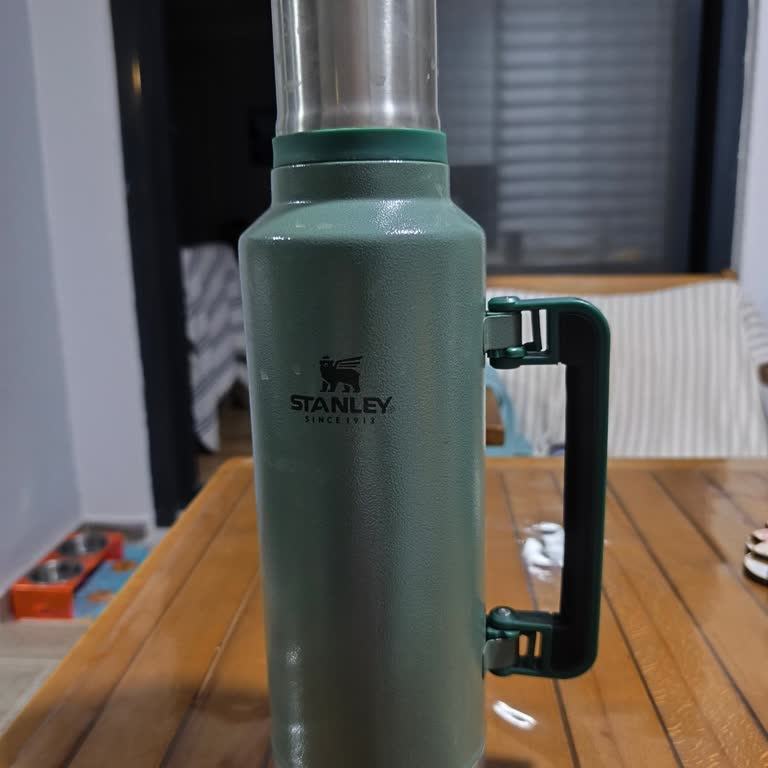 Stanley Thermos Not Keeping Water Hot for More Than One Hour