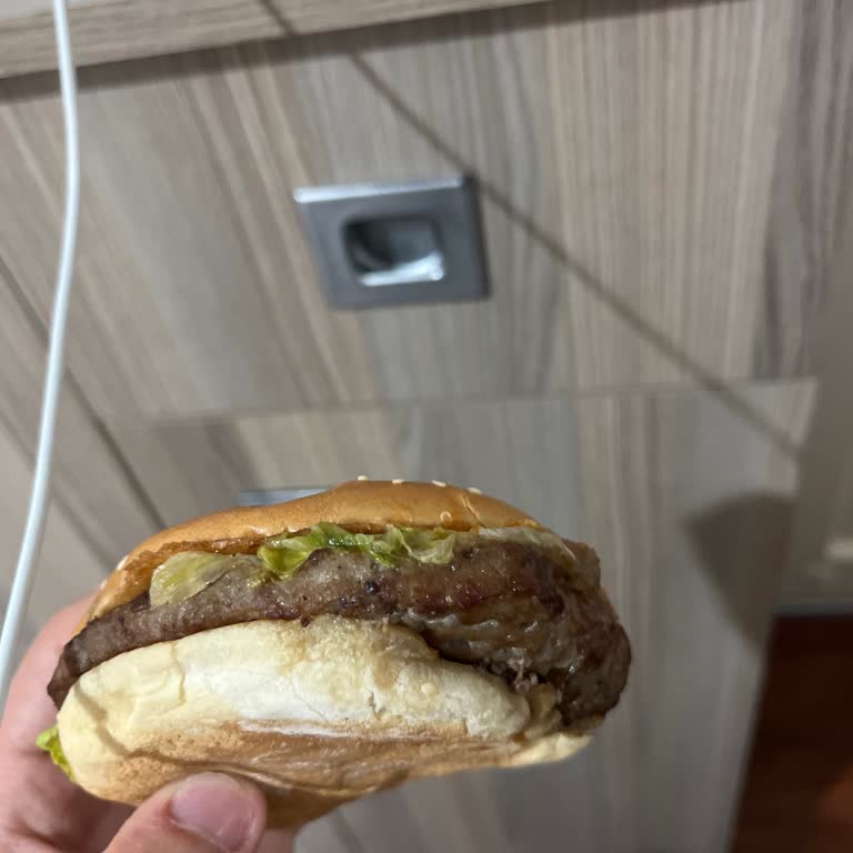 Kampanya Hatası Ve Sert Ekmek Sorunu Burger King 15 Temmuz Şubesinde