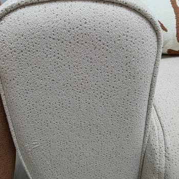 Kumaşın Islak Bezle Temizlikte Bozulması Ve Garanti Kapsamında Ücretsiz Değişim Talebi
