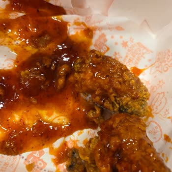 Popeyes Kavacık Şubesinde Aşırı Sos Kullanımı