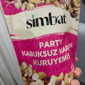 BİM'den Alınan Simbat Party Kabuksuz Karışık Kuruyemişte Küflenme Ve Kurtlanma