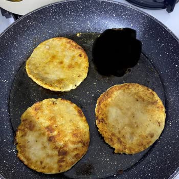 Bonfilet A101'de Kombinet Hamburger Köftesinde Kıkırdak Ve Kusma Sorunu