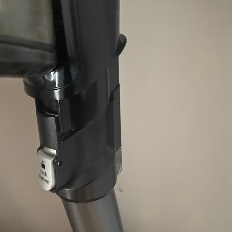 Aspiradora Tefal Vertical Presenta Manguera Rota y Luz Apagada