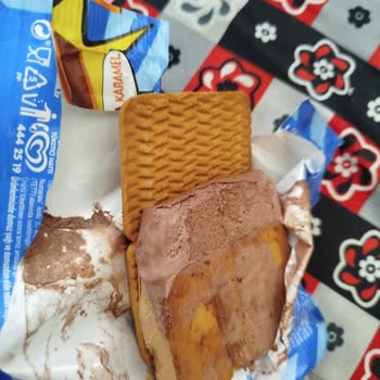 Eksik Gramajlı Dondurma Ve Cevapsız Müşteri Hizmetleri