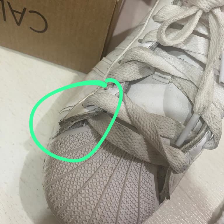 Üç Günlük Kullanımda Açılan Adidas Superstar Ayakkabının Tüketici Hatası İddiası