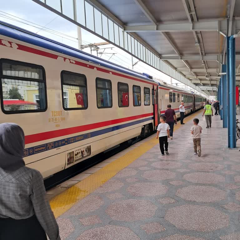 Malatya Ankara 4 Eylül Mavi Treni Sürekli Gecikme Yolculuk Planlarını Altüst Ediyor